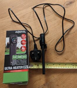 Aquael Ultra Heater 25 side view